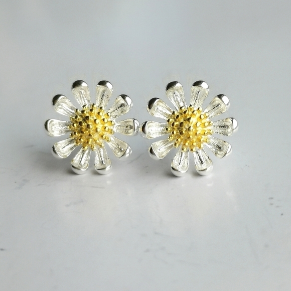 Sterling Silver 14k Gold Daisy Necklace Earring Set - Picture 11 of 13